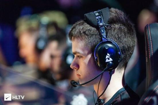 无畏契约手游黄金周活动答题赢红包与免费皮肤